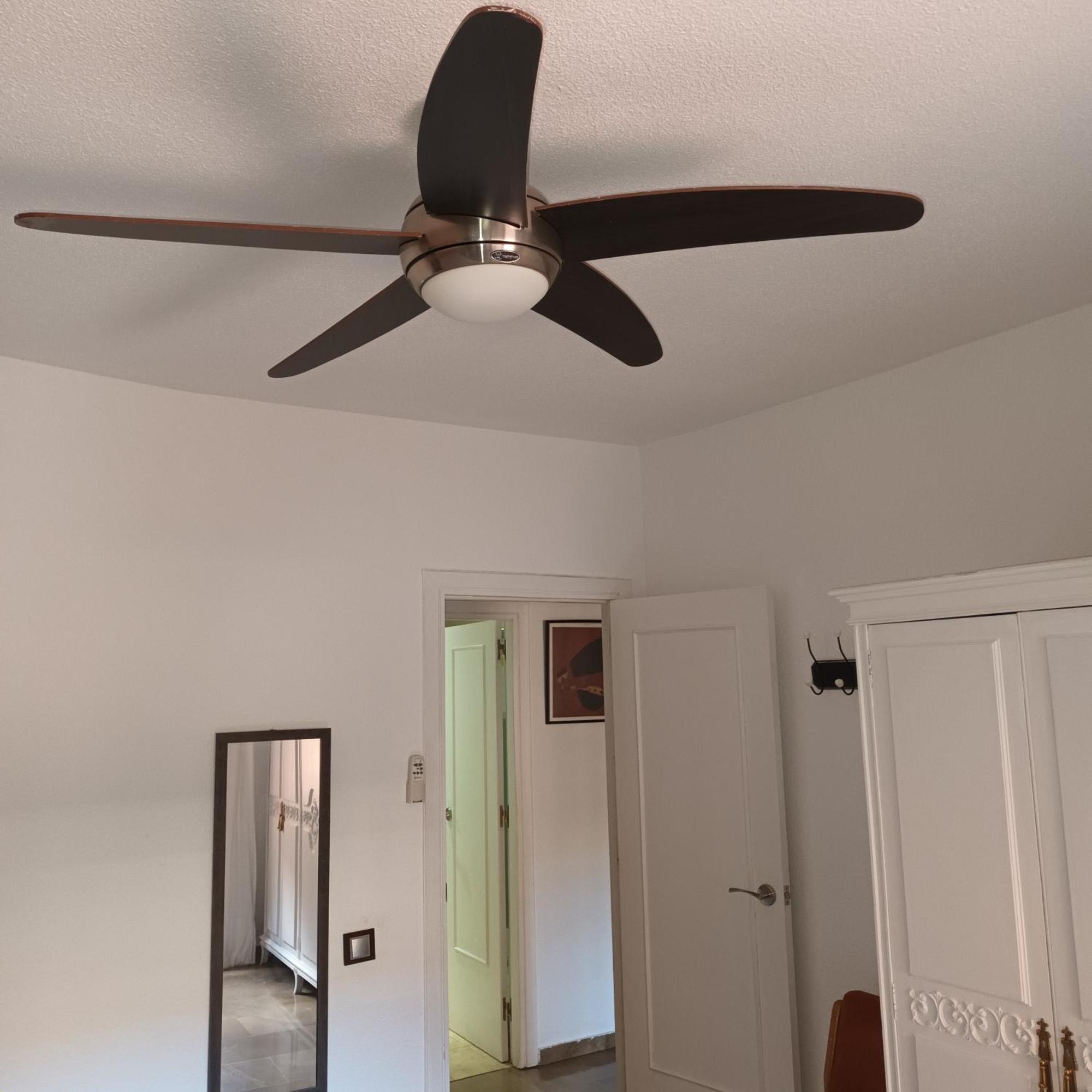 Piso En El Centro De Granada Con Garaje Incluido Gratis Apartment Exterior photo